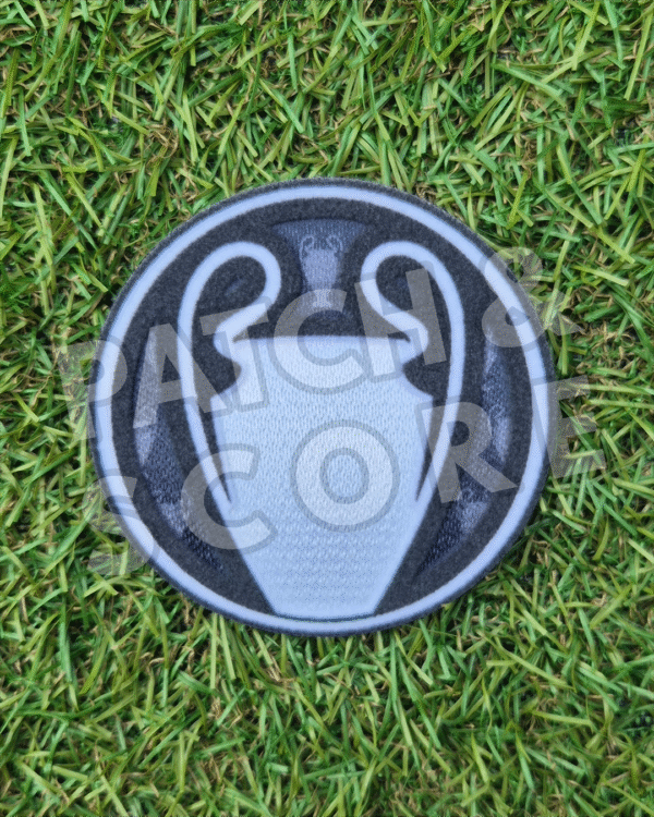 PRODUCT FOTOS Original Player Issue 2025-26 UEFA Champions League Starball PSG Winner Patch | SPORTING ID